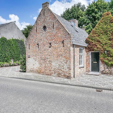 נונאן Van Gogh Cottage מראה חיצוני תמונה
